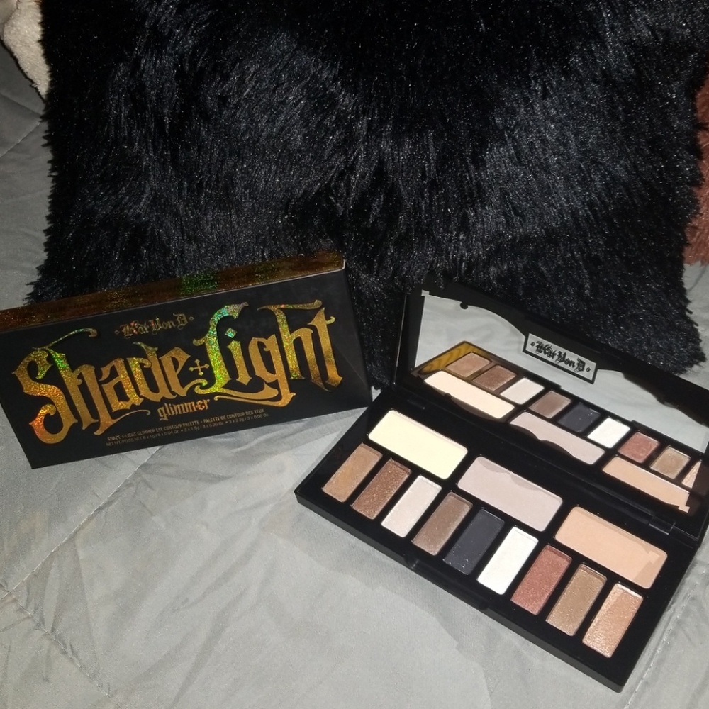 Kat Von D Shade and Light Glimmer Palette